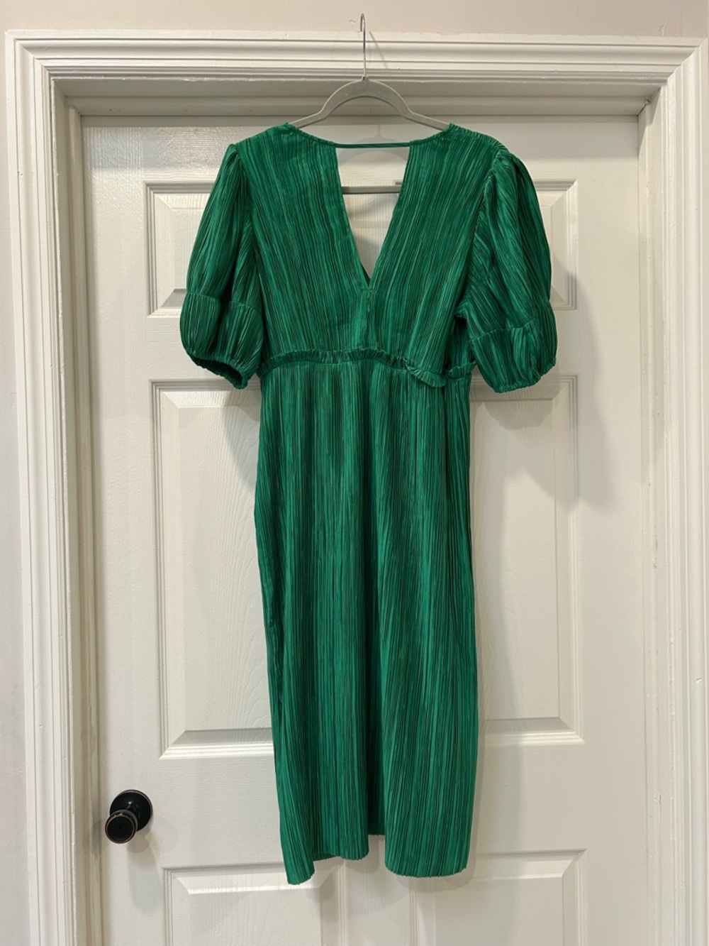 Anthropologie Green V-Neck Pleated Slim Midi Dress Size XSP - Picture 4 of 9